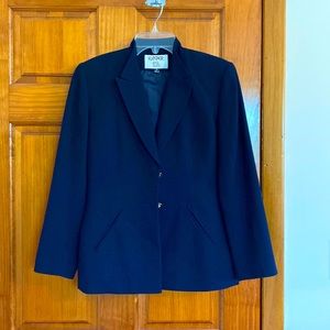 Kasper Navy Wool Women’s Suit, Size 2 PETITE, Excellent Condition